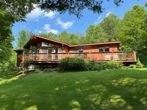 245 Raeder Rd, Roxbury, NY 12474