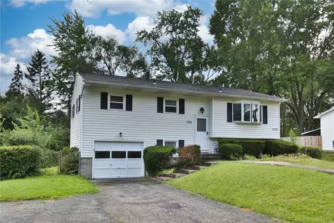 1359 Lehigh Station Rd, Henrietta, NY 14467