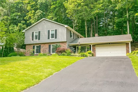 81 Blackwatch, Perinton, NY 14450