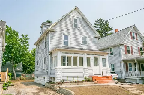 227 W Chestnut St, East Rochester, NY 14445