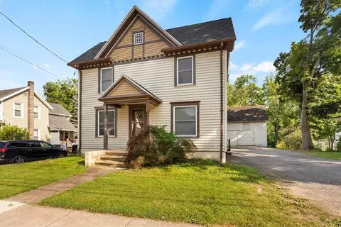 69 Hazen St, Parma, NY 14468