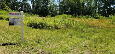 1219 Orchard Rd, Webster, NY 14580