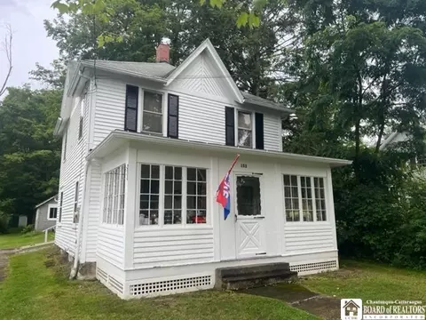 153 Lakeview Ave, Busti, NY 14750