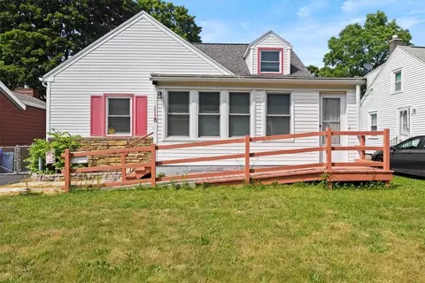 118 Brayton Rd, Greece, NY 14616