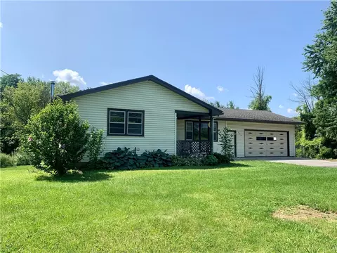 386 East Ave, Sweden, NY 14420