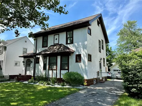 52 Dorothy Ave, Rochester, NY 14615