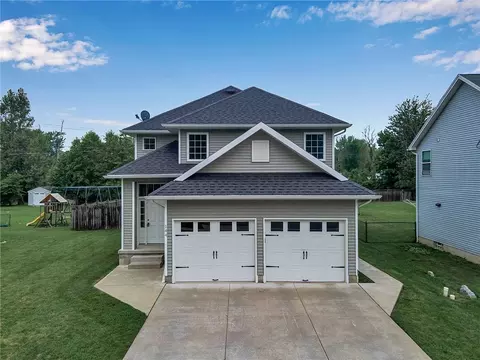 144 Miller Rd, Getzville, NY 14068