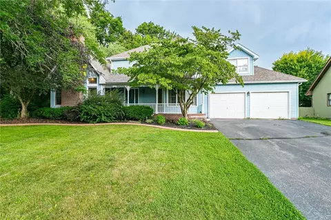 170 Kaywood Dr, Greece, NY 14626