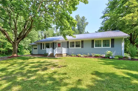 143 Packwood Rd, Waterloo, NY 13165
