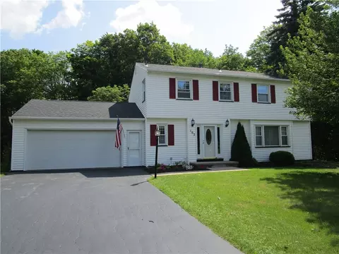 102 Gate House, Henrietta, NY 14467