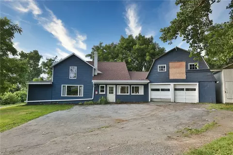 195 E Swamp Rd, Potter, NY 14527