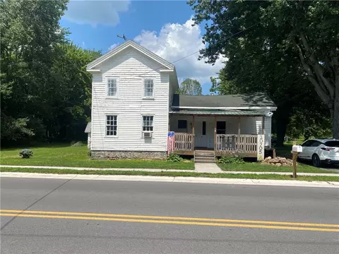 10705 Wolcott Rd, North Rose, NY 14516