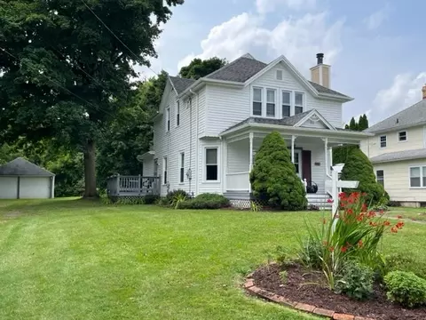 49 Orchard St, Chili, NY 14514