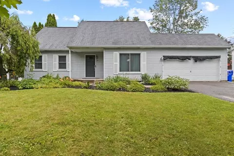 15 Musket Ln, Chili, NY 14624