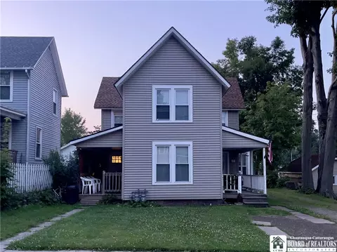17 E 3rd St, Busti, NY 14750