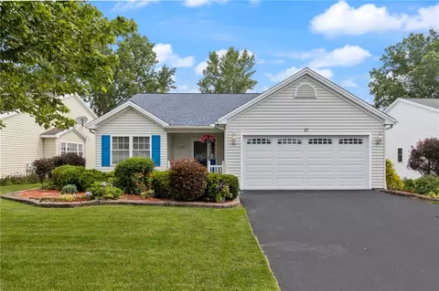 21 College Greene Dr, Chili, NY 14514