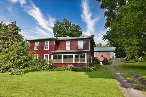 7626 Jay St, Williamson, NY 14589