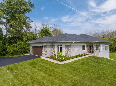 3561 E Lake Rd, Canandaigua, NY 14424
