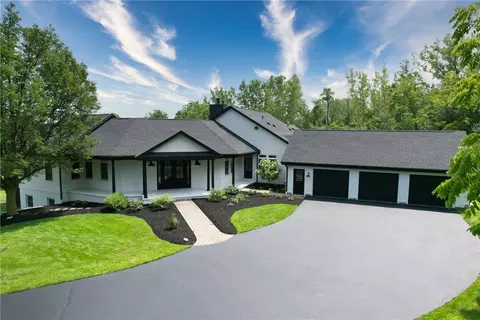 3762 County Road 16, Canandaigua, NY 14424