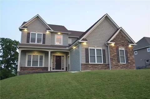 6725 Anton Rise Rd, Victor, NY 14564