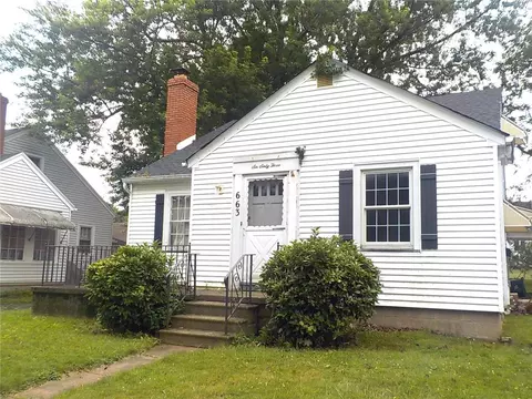 663 Eaton Rd, Irondequoit, NY 14617