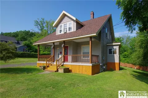 28 Pardee Ave, Jamestown, NY 14701