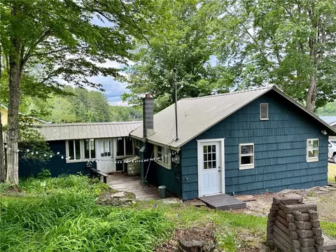 111 Noyes Lane Ln, Oxford, NY 13830