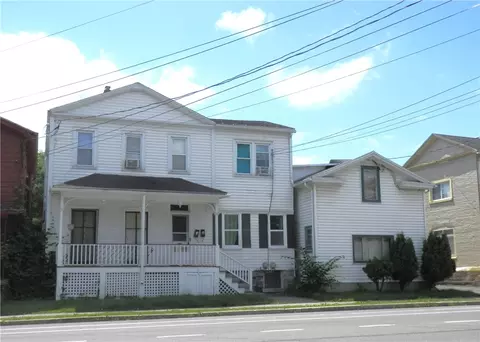 107-109 W Main St, Waterloo, NY 13165
