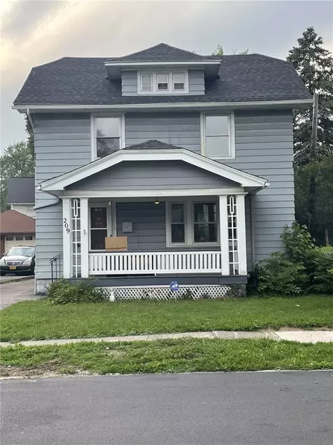 209 Edgeland St, Rochester, NY 14609