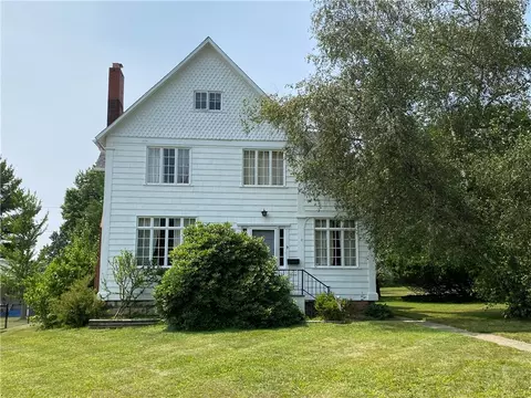9 S Park Ave, Kane, PA 16735