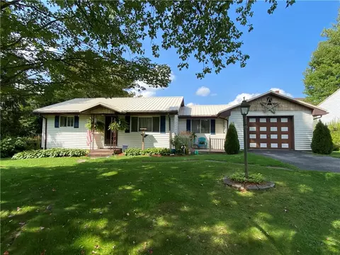 111 Laurel Ave, Kane, PA 16735