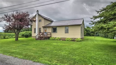 4456 Waldron Rd, Springport, NY 13160