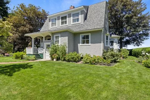 389 Lake, Irondequoit, NY 14617