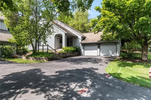 17 Andrews Way, South Bristol, NY 14424
