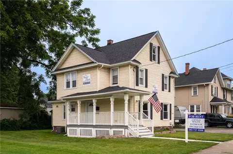 151 N Main St, Perinton, NY 14450