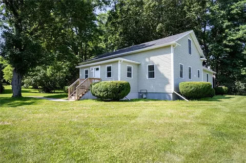 161 Lyell St, Ogden, NY 14559