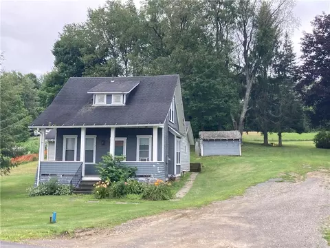 378 Southside Dr, Oneonta, NY 13820