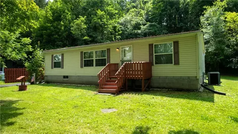 6638 Blue Cut Rd, Arcadia, NY 14513