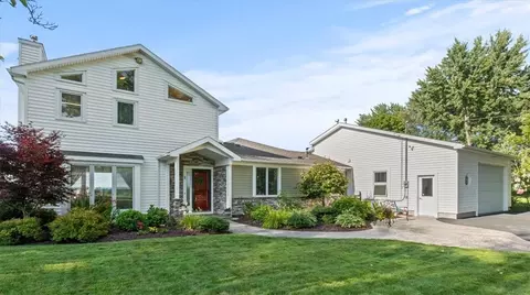 1 Alder Beach Rd, Parma, NY 14468