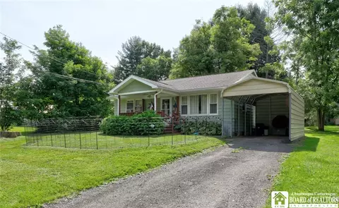 216 Elmcrest Ave, Busti, NY 14750
