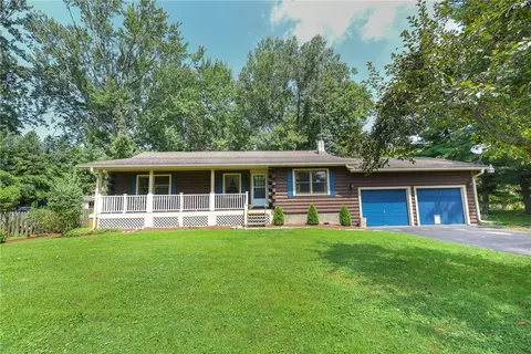 1072 Klem Rd, Webster, NY 14580