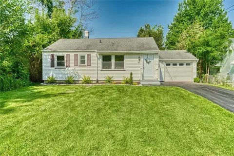 45 Vinal Ave, Irondequoit, NY 14609