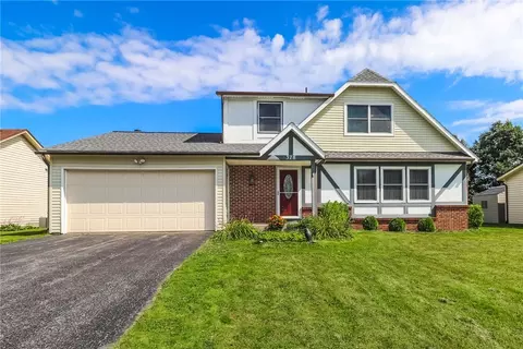 378 Crosby Ln, Greece, NY 14612