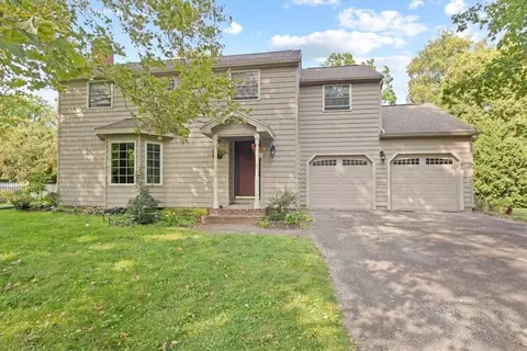 50 Idlewood Rd, Rochester, NY 14618