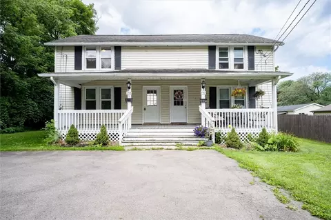 250252 North Ave, Webster, NY 14580