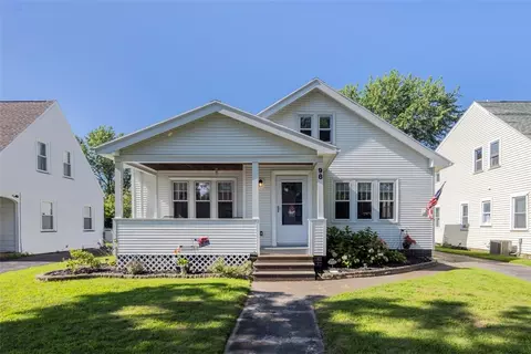 98 Chimayo Rd, Irondequoit, NY 14617