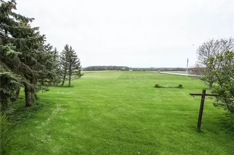 000 New Michigan Rd, Canandaigua Town, NY 14424
