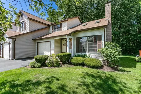 40 Pumpkin Hl, Chili, NY 14624