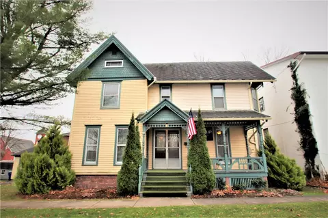 32 E Albion St, Murray, NY 14470