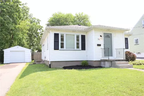 70 Perinton St, Rochester, NY 14615